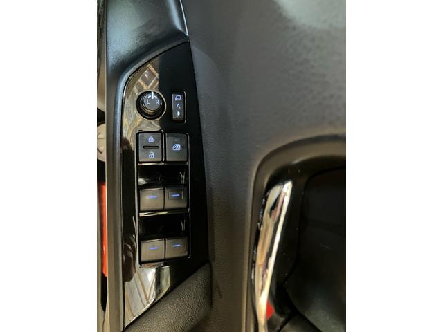 プリウス Ａツーリングセレクション　禁煙車　ユーザー買取車　モデリスタフルエアロＬＥＤディライト付　黒革　前席シートヒーター　トヨタ純正９インチナビ　Ｂｌｕｅｔｏｏｔｈ　バックカメラ　ステアリングスイッチ　ドラレコ　タイヤ２本交換（20枚目）