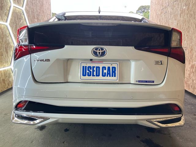 プリウス Ａツーリングセレクション　禁煙車　ユーザー買取車　モデリスタフルエアロＬＥＤディライト付　黒革　前席シートヒーター　トヨタ純正９インチナビ　Ｂｌｕｅｔｏｏｔｈ　バックカメラ　ステアリングスイッチ　ドラレコ　タイヤ２本交換（38枚目）