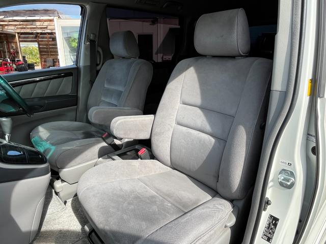 アルファードG AS プラチナセレクション 下取車 現在2オーナー 車庫保管車 9インチナビ 純正リアモニター バックカメラ 両側パワースライドドア Bluetooth対応ナビ スマートドアロック ダウンサス 社外マフラー 8人乗り 回転シート(42枚目)