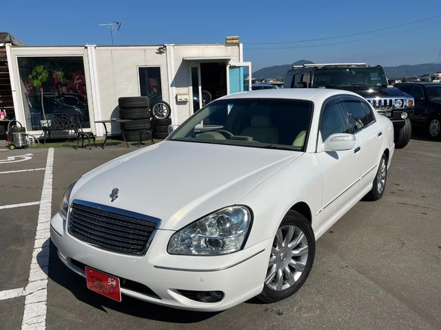 シーマ ４５０ＸＬ　後期型　本革シート　純正ＤＶＤナビ　バックカメラ　ＢＯＳＥサウンド　バルカンＨＩＤヘッドライト　助手席オットマンシート　メモリー付きパワーシート　ホット＆クールシート　前後コーナーセンサー（4枚目）