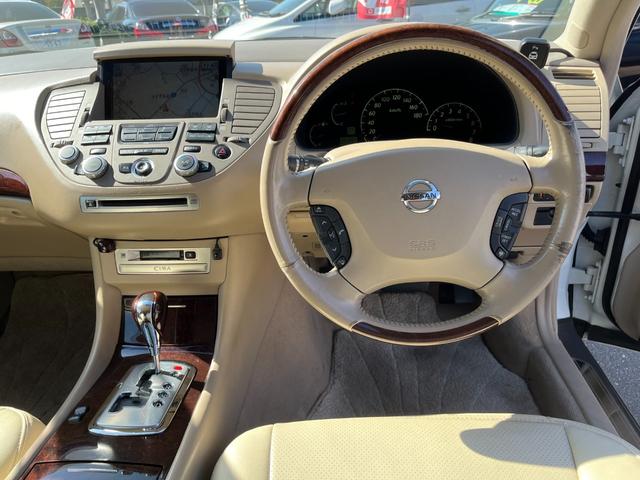 シーマ ４５０ＸＬ　後期型　本革シート　純正ＤＶＤナビ　バックカメラ　ＢＯＳＥサウンド　バルカンＨＩＤヘッドライト　助手席オットマンシート　メモリー付きパワーシート　ホット＆クールシート　前後コーナーセンサー（29枚目）