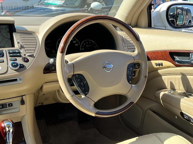 シーマ ４５０ＸＬ　後期型　本革シート　純正ＤＶＤナビ　バックカメラ　ＢＯＳＥサウンド　バルカンＨＩＤヘッドライト　助手席オットマンシート　メモリー付きパワーシート　ホット＆クールシート　前後コーナーセンサー（37枚目）