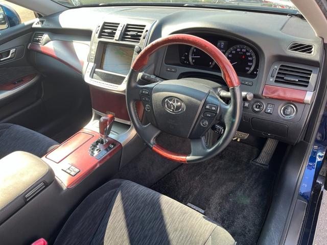 クラウンマジェスタ Ａタイプ　当店下取り車　禁煙車　フルセグ純正ＨＤＤナビ　バックカメラ　ＤＶＤビデオ再生　Ｂｌｕｅｔｏｏｔｈ対応　パワーシート　電動サンシェード　ＨＩＤ　スマートキー　ビルトインＥＴＣ　電動チルトステアリング（31枚目）