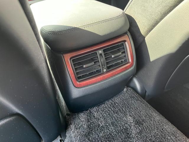 クラウンマジェスタ Ａタイプ　当店下取り車　禁煙車　フルセグ純正ＨＤＤナビ　バックカメラ　ＤＶＤビデオ再生　Ｂｌｕｅｔｏｏｔｈ対応　パワーシート　電動サンシェード　ＨＩＤ　スマートキー　ビルトインＥＴＣ　電動チルトステアリング（52枚目）