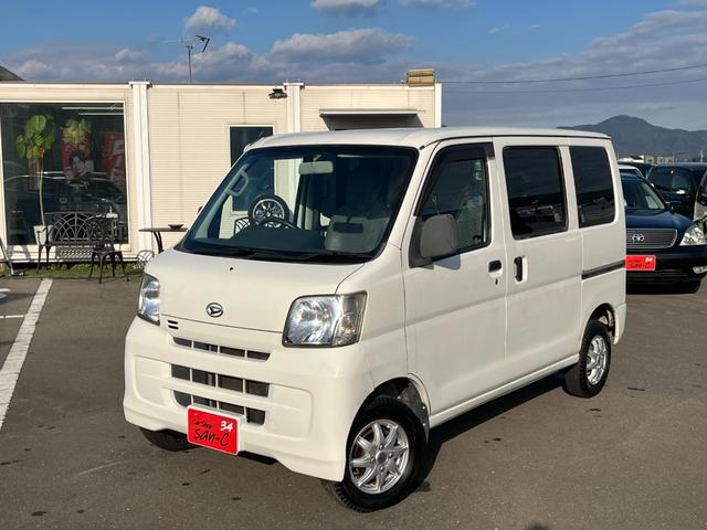 ハイゼットカーゴ スペシャル　当店下取り車　両側スライドドア　社外１２インチアルミ　ケンウッド製ＣＤチューナー　鍵２個　リアフィルム貼り（4枚目）