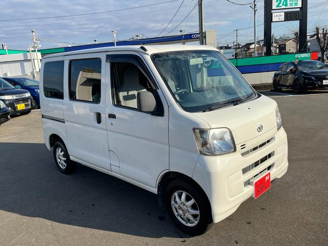 ハイゼットカーゴ スペシャル　当店下取り車　両側スライドドア　社外１２インチアルミ　ケンウッド製ＣＤチューナー　鍵２個　リアフィルム貼り（6枚目）