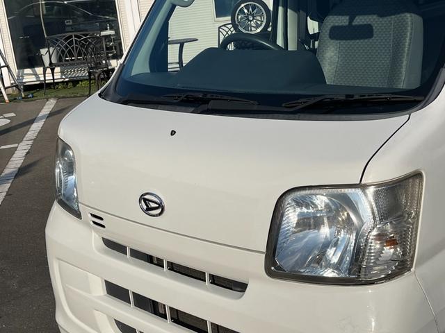 ハイゼットカーゴ スペシャル　当店下取り車　両側スライドドア　社外１２インチアルミ　ケンウッド製ＣＤチューナー　鍵２個　リアフィルム貼り（16枚目）