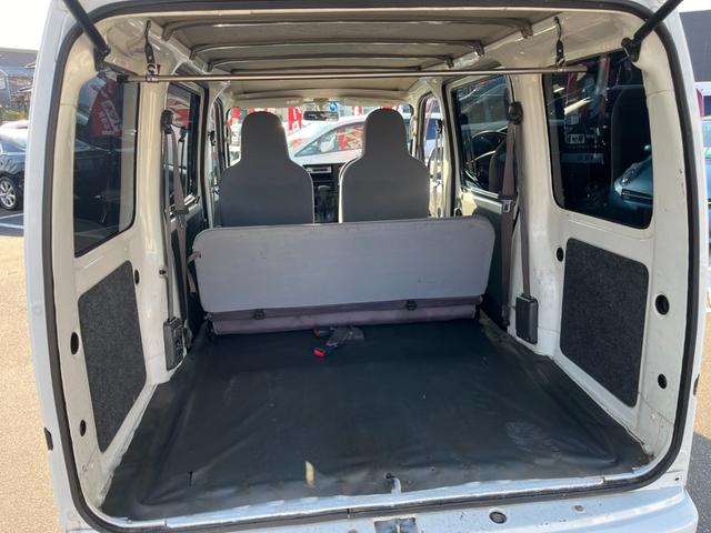 ハイゼットカーゴ スペシャル　当店下取り車　両側スライドドア　社外１２インチアルミ　ケンウッド製ＣＤチューナー　鍵２個　リアフィルム貼り（37枚目）