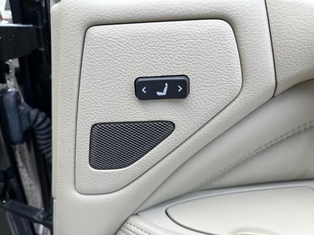 シーマ ４５０ＶＩＰ　ワンオーナー　禁煙車　実走行４万ＫＭ台　純正ナビ　ベージュ本革シート　バルカンＨＩＤヘッドライト　左リアリラックスシート　ホット＆クールシート　純正１６インチアルミ　タイミングチェーン（57枚目）