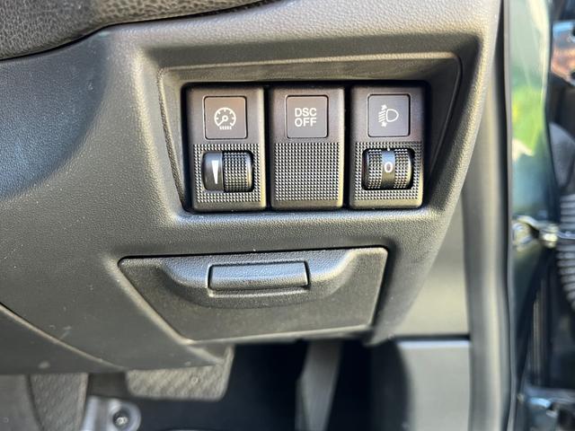 �w�b�h���C�g���x���C�U�[�I