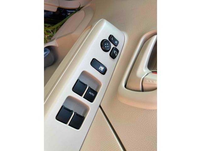 ワゴンＲ ハイブリッドＦＸ　キーレスエントリー　アイドリングストップ　電動格納ミラー　シートヒーター　ベンチシート　ＣＶＴ　盗難防止システム　ＡＢＳ　ＥＳＣ　ＣＤ　ミュージックプレイヤー接続可　衝突安全ボディ　エアコン（11枚目）