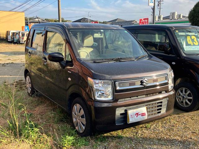 ワゴンＲ ハイブリッドＦＸ　キーレスエントリー　アイドリングストップ　電動格納ミラー　シートヒーター　ベンチシート　ＣＶＴ　盗難防止システム　ＡＢＳ　ＥＳＣ　ＣＤ　ミュージックプレイヤー接続可　衝突安全ボディ　エアコン（13枚目）