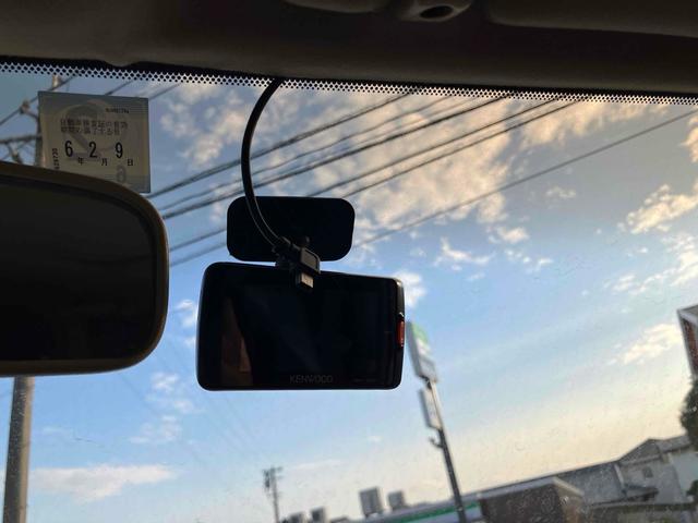 �h���C�u���R�[�_�[������f���Ɖ������L�^���Ă����h���C�u���R�[�_�[�́A���̂̍ۂɊm���ȏ؋��\�͂𔭊����Ă���܂��B