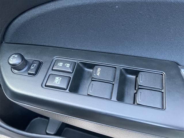 �p���[�E�B���h�E�̃X�C�b�`�ł���B�^�]�Ȃɋ��Ȃ��瑋���J���߂̃R���g���[���ł��܂���B