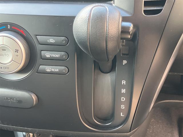 ���i�����ގ��ɕK�����삷�郌�o�[�ł��B����̂��₷�����̂ɂȂ��Ă��܂��B���Ј�x�̊����Ă��������B