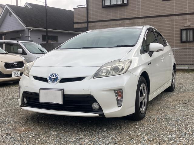 プリウス Ｓ　ドライブレコーダー　ＥＴＣ　バックカメラ　ナビ　ＴＶ　アルミホイール　オートライト　ＨＩＤ　ＣＶＴ　スマートキー　アイドリングストップ　電動格納ミラー　盗難防止システム　ＣＤ　ＤＶＤ再生　ＵＳＢ（12枚目）