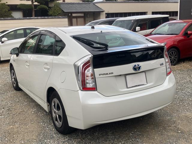 プリウス Ｓ　ドライブレコーダー　ＥＴＣ　バックカメラ　ナビ　ＴＶ　アルミホイール　オートライト　ＨＩＤ　ＣＶＴ　スマートキー　アイドリングストップ　電動格納ミラー　盗難防止システム　ＣＤ　ＤＶＤ再生　ＵＳＢ（18枚目）