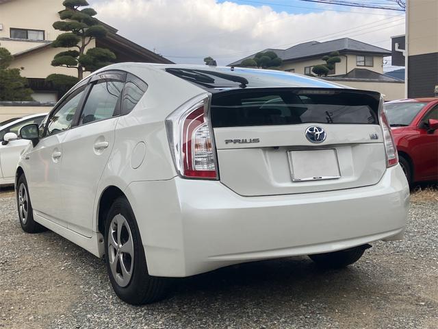 プリウス Ｓ　ドライブレコーダー　ＥＴＣ　バックカメラ　ナビ　ＴＶ　アルミホイール　オートライト　ＨＩＤ　ＣＶＴ　スマートキー　アイドリングストップ　電動格納ミラー　盗難防止システム　ＣＤ　ＤＶＤ再生　ＵＳＢ（22枚目）