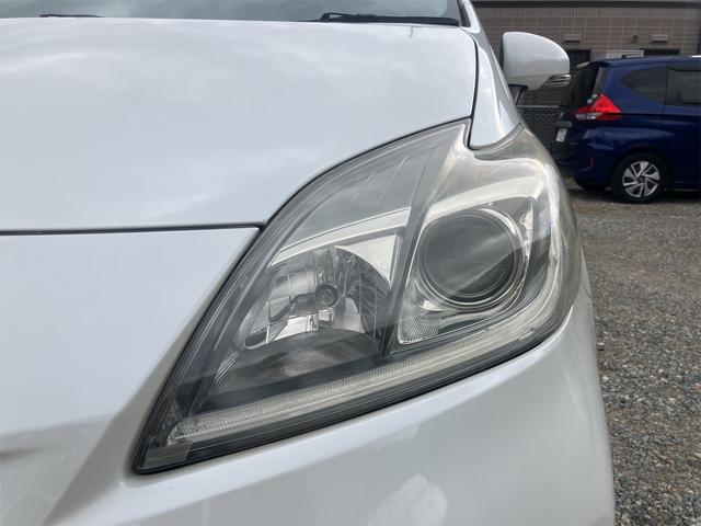 プリウス Ｓ　ドライブレコーダー　ＥＴＣ　バックカメラ　ナビ　ＴＶ　アルミホイール　オートライト　ＨＩＤ　ＣＶＴ　スマートキー　アイドリングストップ　電動格納ミラー　盗難防止システム　ＣＤ　ＤＶＤ再生　ＵＳＢ（29枚目）