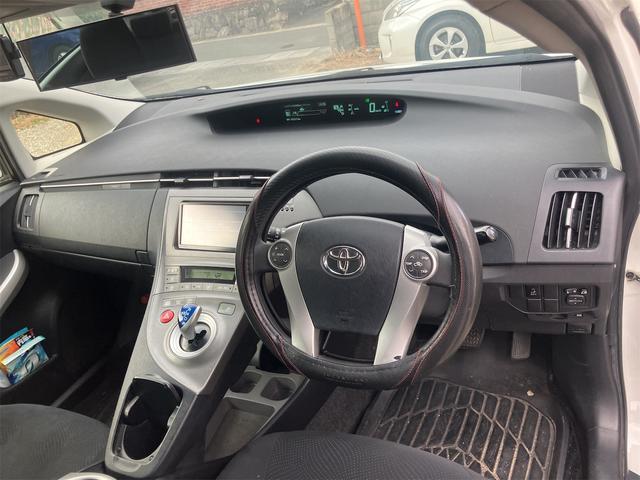 プリウス Ｓ　ドライブレコーダー　ＥＴＣ　バックカメラ　ナビ　ＴＶ　アルミホイール　オートライト　ＨＩＤ　ＣＶＴ　スマートキー　アイドリングストップ　電動格納ミラー　盗難防止システム　ＣＤ　ＤＶＤ再生　ＵＳＢ（33枚目）