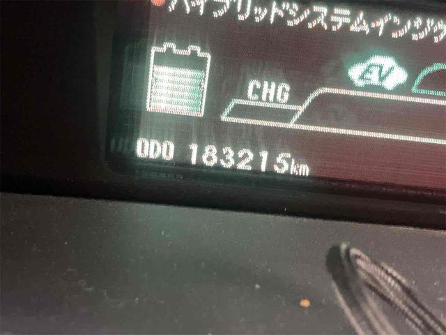 プリウス Ｓ　ドライブレコーダー　ＥＴＣ　バックカメラ　ナビ　ＴＶ　アルミホイール　オートライト　ＨＩＤ　ＣＶＴ　スマートキー　アイドリングストップ　電動格納ミラー　盗難防止システム　ＣＤ　ＤＶＤ再生　ＵＳＢ（34枚目）