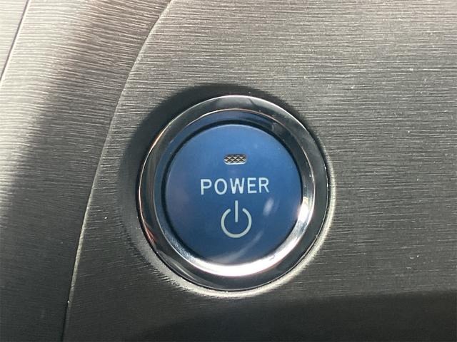 プリウス Ｓ　ドライブレコーダー　ＥＴＣ　バックカメラ　ナビ　ＴＶ　アルミホイール　オートライト　ＨＩＤ　ＣＶＴ　スマートキー　アイドリングストップ　電動格納ミラー　盗難防止システム　ＣＤ　ＤＶＤ再生　ＵＳＢ（36枚目）