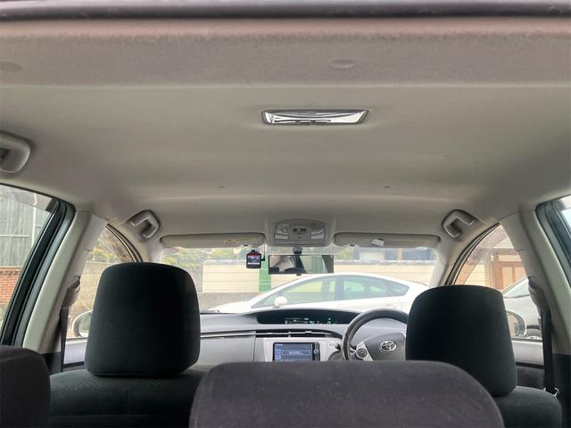 プリウス Ｓ　ドライブレコーダー　ＥＴＣ　バックカメラ　ナビ　ＴＶ　アルミホイール　オートライト　ＨＩＤ　ＣＶＴ　スマートキー　アイドリングストップ　電動格納ミラー　盗難防止システム　ＣＤ　ＤＶＤ再生　ＵＳＢ（37枚目）