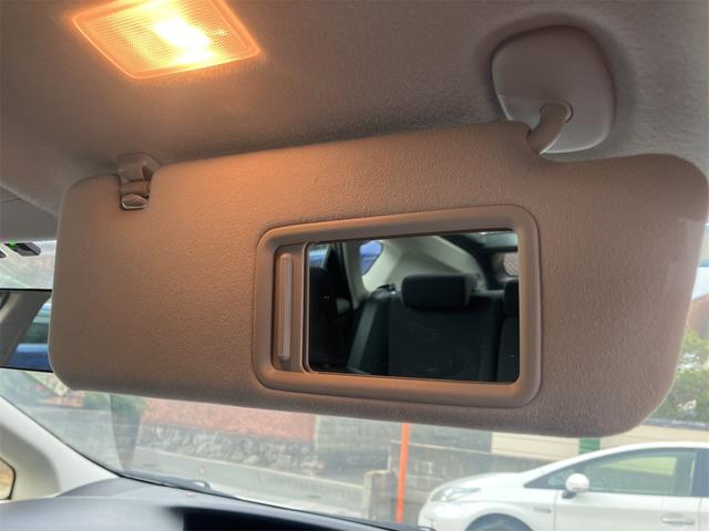 プリウス Ｓ　ドライブレコーダー　ＥＴＣ　バックカメラ　ナビ　ＴＶ　アルミホイール　オートライト　ＨＩＤ　ＣＶＴ　スマートキー　アイドリングストップ　電動格納ミラー　盗難防止システム　ＣＤ　ＤＶＤ再生　ＵＳＢ（51枚目）