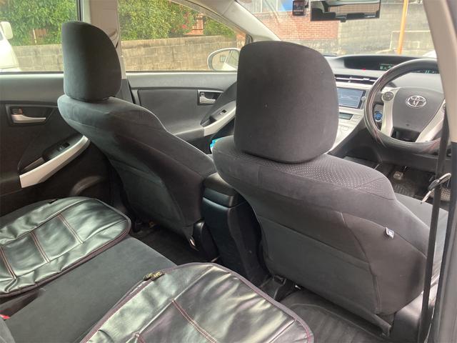 プリウス Ｓ　ドライブレコーダー　ＥＴＣ　バックカメラ　ナビ　ＴＶ　アルミホイール　オートライト　ＨＩＤ　ＣＶＴ　スマートキー　アイドリングストップ　電動格納ミラー　盗難防止システム　ＣＤ　ＤＶＤ再生　ＵＳＢ（53枚目）