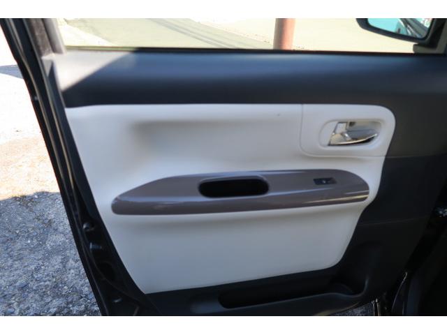 ムーヴキャンバス Ｘリミテッドメイクアップ　ＳＡＩＩ　両側電動スライドドア　ＥＴＣ　純正ナビ　フルセグ　バックモニター　トラクションコントロール　スマートキー　プッシュスタート　オートエアコン　ドライブレコーダー　電動格納ミラー（12枚目）