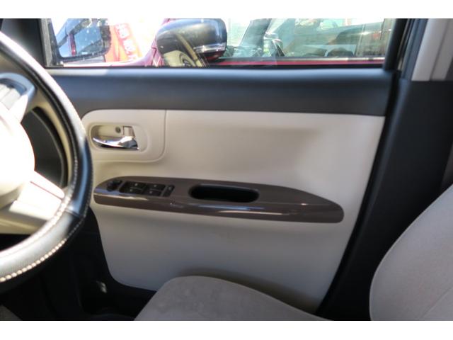 ムーヴキャンバス Ｘリミテッドメイクアップ　ＳＡＩＩ　両側電動スライドドア　ＥＴＣ　純正ナビ　フルセグ　バックモニター　トラクションコントロール　スマートキー　プッシュスタート　オートエアコン　ドライブレコーダー　電動格納ミラー（13枚目）