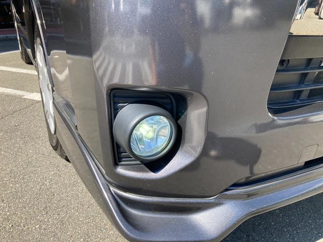 ハイエースバン スーパーＧＬ　ダークプライムＩＩ　４ＷＤ・パワーバックドア・寒冷地仕様・トヨタセーフティセンス・ＬＥＤヘッドライト・プッシュスタート・トムスＬＥＤテールランプ・フロントスポイラー・オーバーフェンダー・クルコン・バックカメラ・ＳＤナビ（6枚目）