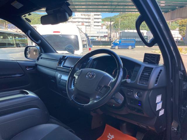 ハイエースバン スーパーＧＬ　ダークプライムＩＩ　４ＷＤ・パワーバックドア・寒冷地仕様・トヨタセーフティセンス・ＬＥＤヘッドライト・プッシュスタート・トムスＬＥＤテールランプ・フロントスポイラー・オーバーフェンダー・クルコン・バックカメラ・ＳＤナビ（17枚目）