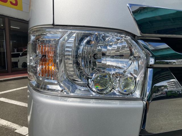 ハイエースバン ＤＸ　ＧＬパッケージ　４ＷＤ・６型・４ナンバー・９人乗・Ｗエアコン・ＬＥＤヘッドライト・トヨタセーフティセンス・ＬＥＤフォグライト・メッキ電格ミラー・アルミホイール・ＥＴＣ２．０・ＳＤナビ・フルセグ・バックカメラ・キーレス（4枚目）
