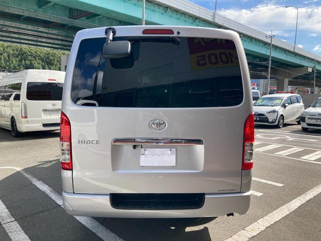ハイエースバン ＤＸ　ＧＬパッケージ　４ＷＤ・６型・４ナンバー・９人乗・Ｗエアコン・ＬＥＤヘッドライト・トヨタセーフティセンス・ＬＥＤフォグライト・メッキ電格ミラー・アルミホイール・ＥＴＣ２．０・ＳＤナビ・フルセグ・バックカメラ・キーレス（12枚目）