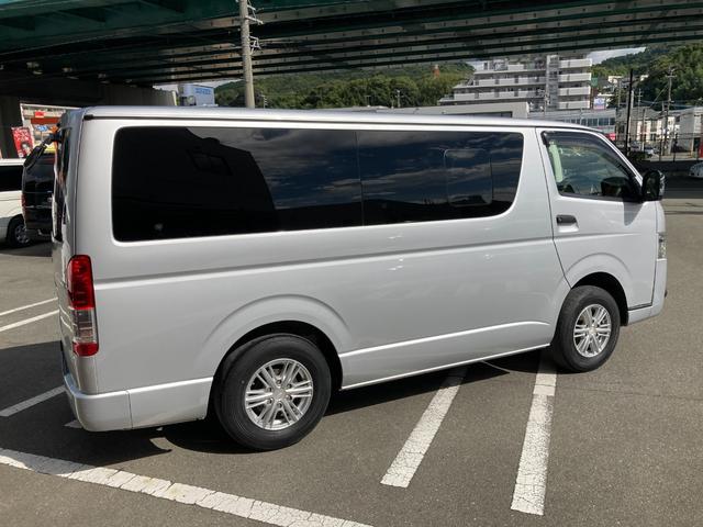 ハイエースバン ＤＸ　ＧＬパッケージ　４ＷＤ・６型・４ナンバー・９人乗・Ｗエアコン・ＬＥＤヘッドライト・トヨタセーフティセンス・ＬＥＤフォグライト・メッキ電格ミラー・アルミホイール・ＥＴＣ２．０・ＳＤナビ・フルセグ・バックカメラ・キーレス（14枚目）