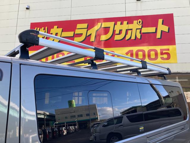 ＮＶ３５０キャラバンバン ロングプレミアムＧＸターボ　ディーゼルターボ・ＨＩＤヘッドライト・イエローフォグライト・リアスライド小窓・ルーフキャリア・社外１５インチアスミホイール・純正ＳＤナビ・フルセグ・バックカメラ・プッシュスタート・スマートキー（9枚目）