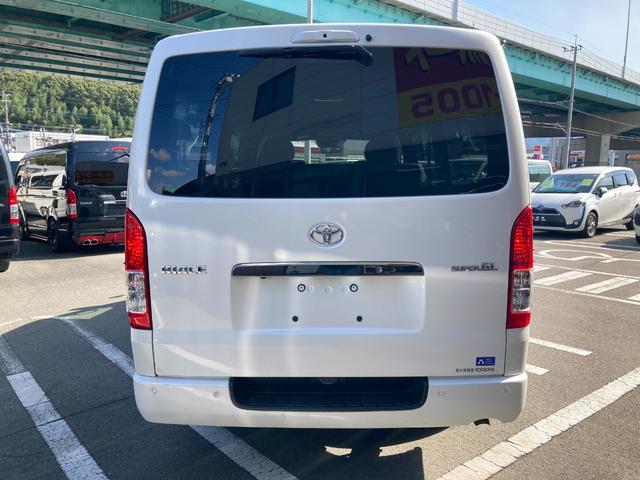 ハイエースバン スーパーＧＬ　ダークプライムＩＩ　７型・両側パワースライド・新品ベッドキット・トヨタセーフティセンス・クリアランスソナー・デジタルインナーミラー・パノラミックビュー・ベアロックバイソンアルミホイール・ＳＤナビ・バックカメラ（12枚目）