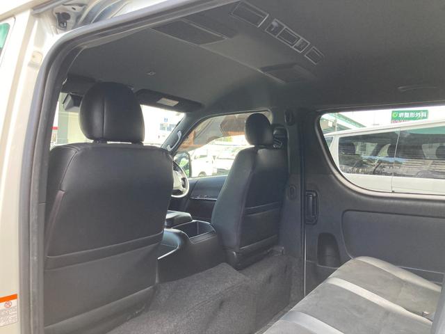 ハイエースバン ロングワイドスーパーＧＬ　ダークプライム２・６型・パワースライド・アルパインＢＩＧＸ１１・クリアランスソナー・パノラミックビュー・トヨタセーフティセンス・アルミホイール・ＬＥＤヘッドライト・ルーフスポイラー・プッシュスタート（40枚目）