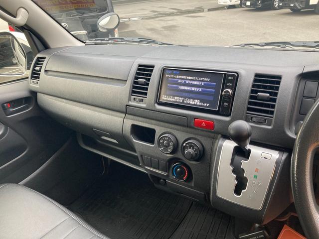 ハイエースバン ロングＤＸ　ＧＬパッケージ仕様・３人乗り・４型・ブラック塗装グリル・メッキ電格ミラー・新品シートカバー・ＥＴＣ・純正ＳＤナビ・フルセグ・バックカメラ・キーレス・令和４年１月１００６６９ｋｍ時タイミングベルト交換（18枚目）