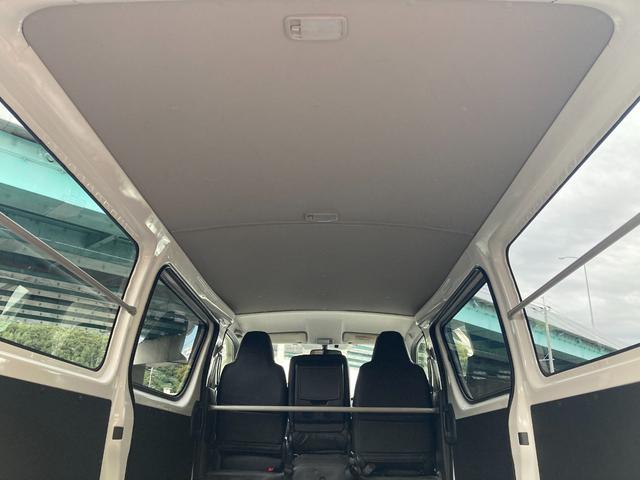 ハイエースバン ロングＤＸ　ＧＬパッケージ仕様・３人乗り・４型・ブラック塗装グリル・メッキ電格ミラー・新品シートカバー・ＥＴＣ・純正ＳＤナビ・フルセグ・バックカメラ・キーレス・令和４年１月１００６６９ｋｍ時タイミングベルト交換（33枚目）