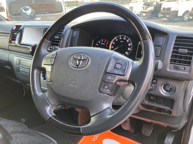 ハイエースバン スーパーＧＬ　ダークプライムＩＩ　６型・クリアランスソナー・トヨタセーフティセンス・ＬＥＤヘッドライト・プッシュスタート・ＬＥＤフォグライト・リアスライド小窓・シートカバー・ＥＴＣ２．０・ＳＤナビ・フルセグ・バックカメラ・前後ドラレコ（33枚目）