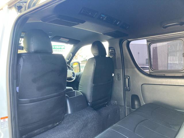ハイエースバン スーパーＧＬ　ダークプライムＩＩ　６型・クリアランスソナー・トヨタセーフティセンス・ＬＥＤヘッドライト・プッシュスタート・ＬＥＤフォグライト・リアスライド小窓・シートカバー・ＥＴＣ２．０・ＳＤナビ・フルセグ・バックカメラ・前後ドラレコ（40枚目）