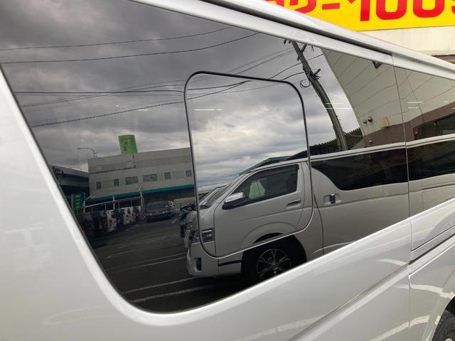 ハイエースバン ロングスーパーＧＬ　４型・ＬＥＤヘッドライト・プッシュスタート・ＬＥＤフォグライト・新品バンパーガード・ＬＥＤデイライト・新品シートカバー・ＥＴＣ・ＨＤＤナビ・フルセグ・バックカメラ・ドラレコ・ステアリングスイッチ（9枚目）