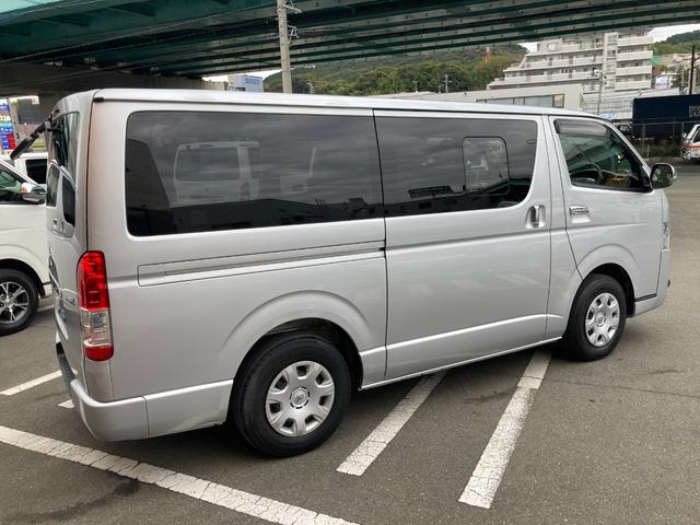 ハイエースバン ロングスーパーＧＬ　４型・ＬＥＤヘッドライト・プッシュスタート・ＬＥＤフォグライト・新品バンパーガード・ＬＥＤデイライト・新品シートカバー・ＥＴＣ・ＨＤＤナビ・フルセグ・バックカメラ・ドラレコ・ステアリングスイッチ（13枚目）