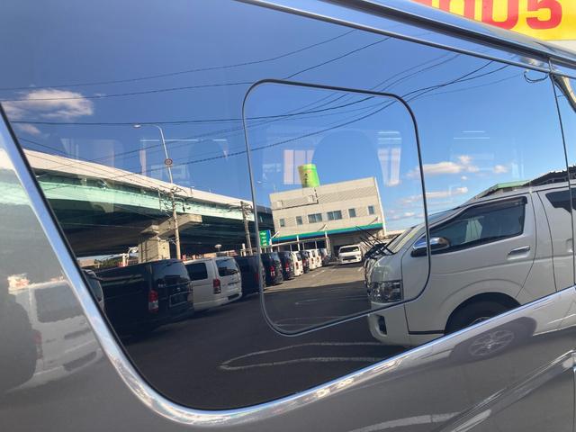 ハイエースバン スーパーＧＬ　ダークプライムＩＩ　トヨタセーフティセンス・ＬＥＤヘッドライト・プッシュスタート・モデリスタカーゴライト・コーナーセンサー・純正アルミホイール・ＥＴＣ２．０・ＳＤナビ・バックカメラ・Ｗエアバック・１００Ｖ電源・ドラレコ（10枚目）