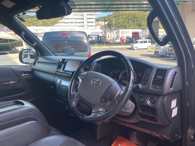 ハイエースバン スーパーＧＬ　ダークプライムＩＩ　トヨタセーフティセンス・ＬＥＤヘッドライト・プッシュスタート・モデリスタカーゴライト・コーナーセンサー・純正アルミホイール・ＥＴＣ２．０・ＳＤナビ・バックカメラ・Ｗエアバック・１００Ｖ電源・ドラレコ（17枚目）