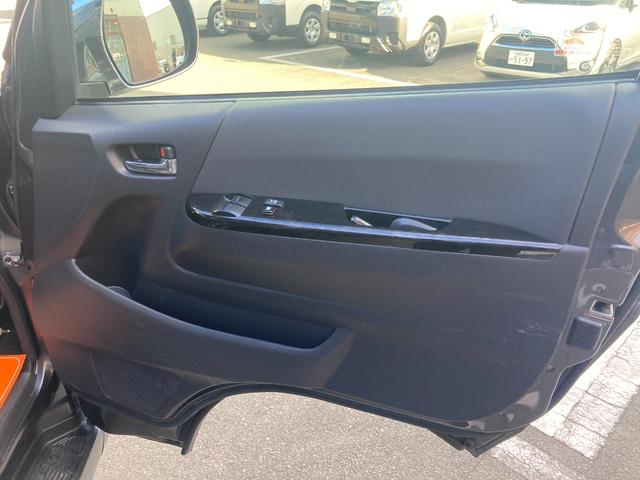 ハイエースバン スーパーＧＬ　ダークプライムＩＩ　トヨタセーフティセンス・ＬＥＤヘッドライト・プッシュスタート・モデリスタカーゴライト・コーナーセンサー・純正アルミホイール・ＥＴＣ２．０・ＳＤナビ・バックカメラ・Ｗエアバック・１００Ｖ電源・ドラレコ（19枚目）