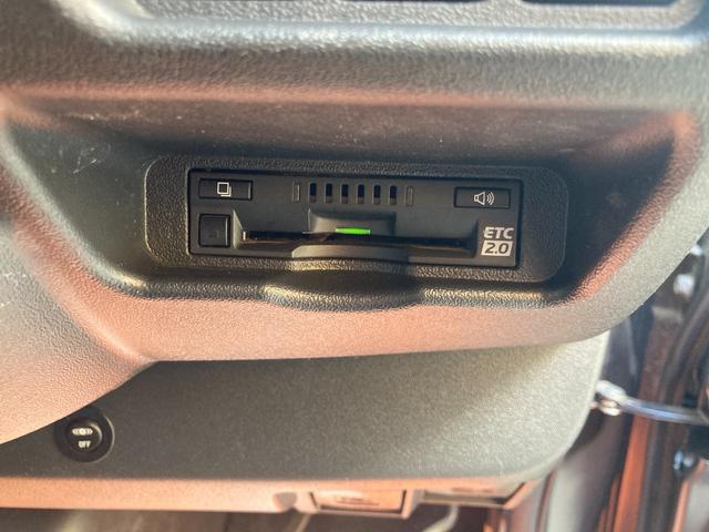 ハイエースバン スーパーＧＬ　ダークプライムＩＩ　トヨタセーフティセンス・ＬＥＤヘッドライト・プッシュスタート・モデリスタカーゴライト・コーナーセンサー・純正アルミホイール・ＥＴＣ２．０・ＳＤナビ・バックカメラ・Ｗエアバック・１００Ｖ電源・ドラレコ（22枚目）