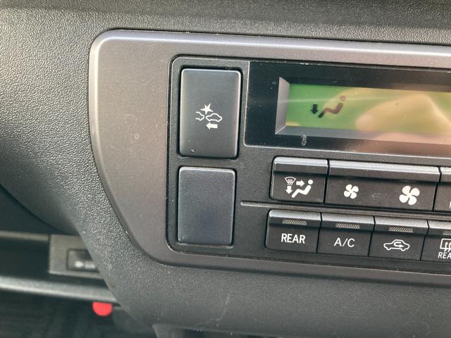 ハイエースバン スーパーＧＬ　ダークプライムＩＩ　４ＷＤ・５型・トヨタセーフティセンス・ＬＥＤヘッドライト・プッシュスタート・リアスライド小窓・ＥＴＣ・ＳＤナビ・フルセグ・バックカメラ・Ｗエアバック・１００Ｖ電源・ドライブレコーダー・スマートキー×２（25枚目）